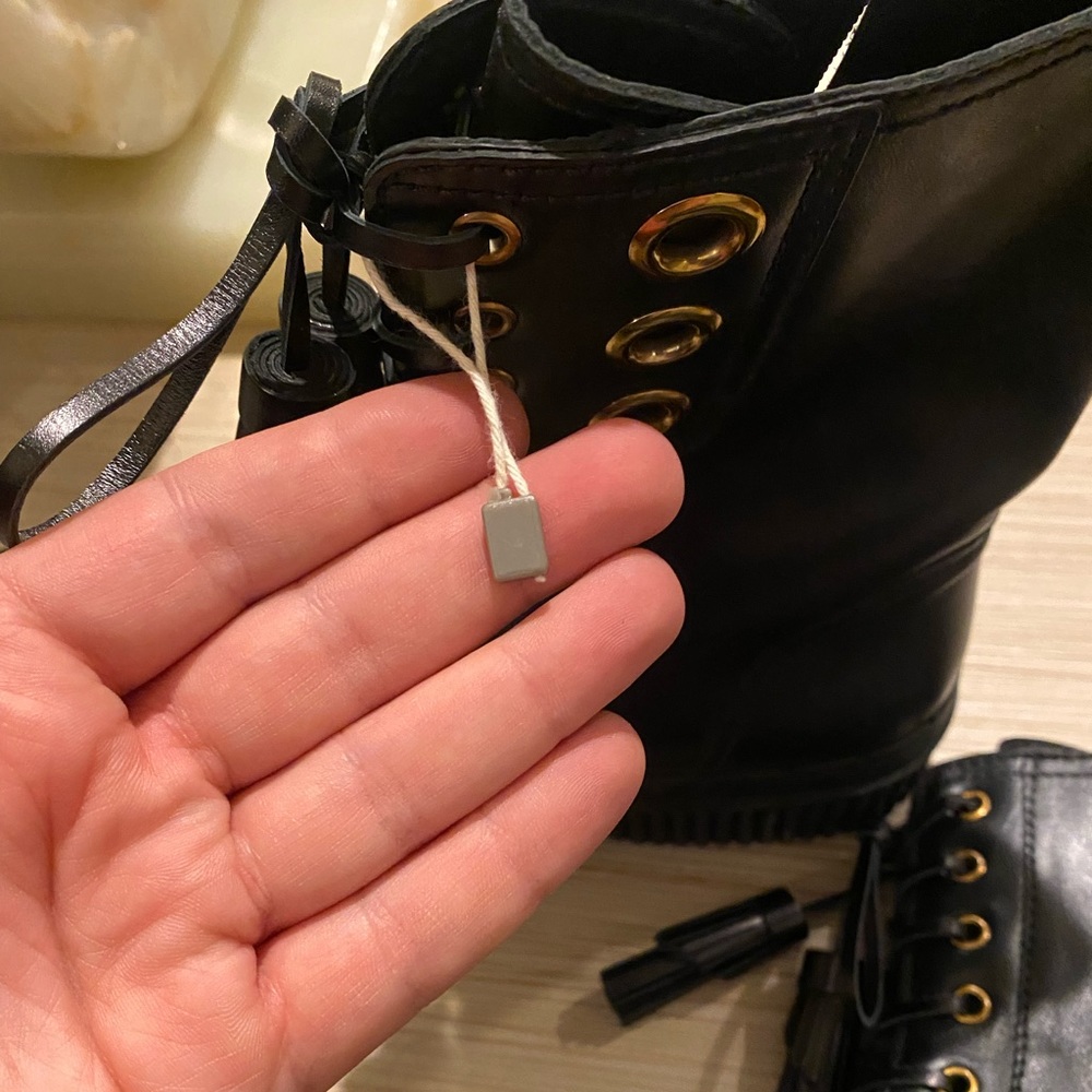 🆕 TOD’S Leather Combat Boots - Picture 8 of 11